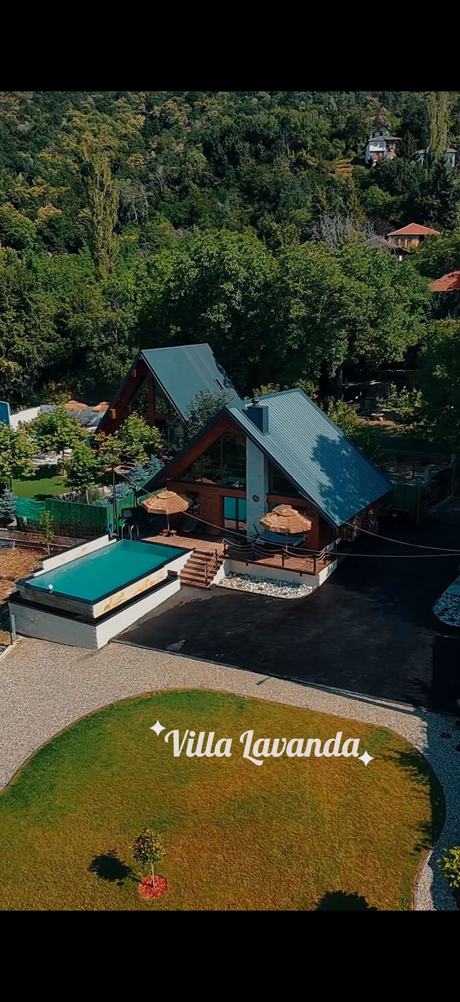 Aerial view of Villa Lavanda with pool and garden